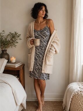 Limited Collection Animal Print Dress SZ M  NWT Mob Wife